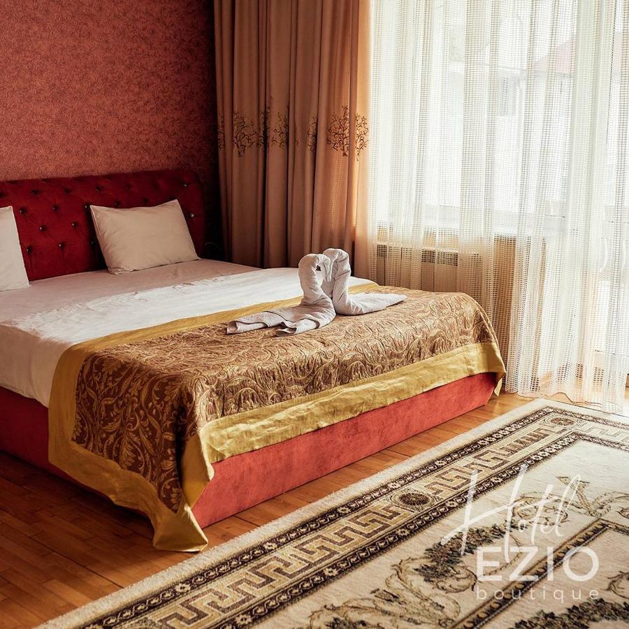 Santorini Hotel Codru ภายนอก รูปภาพ