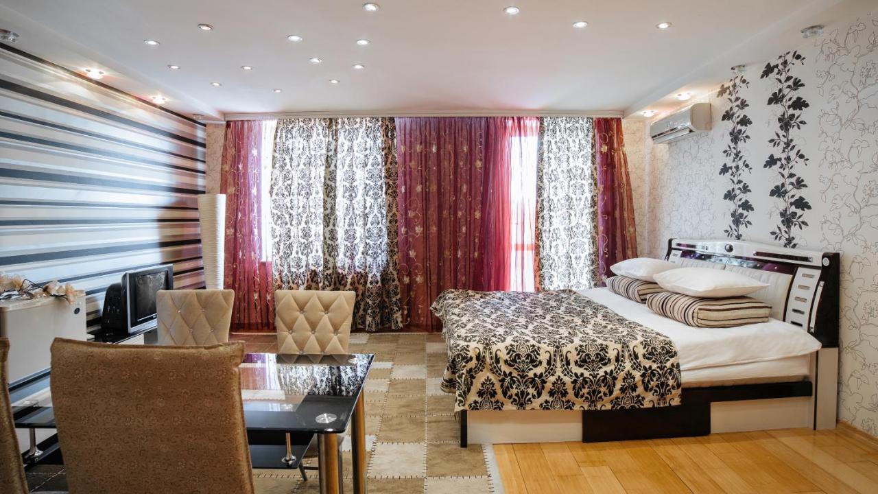 Santorini Hotel Codru ภายนอก รูปภาพ