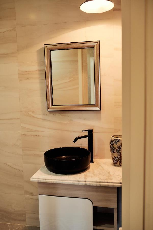 Santorini Hotel Codru ภายนอก รูปภาพ